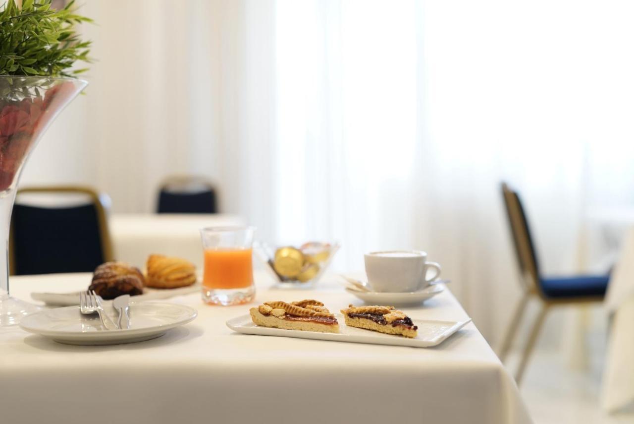 Hotel Villa Bisceglie Zewnętrze zdjęcie