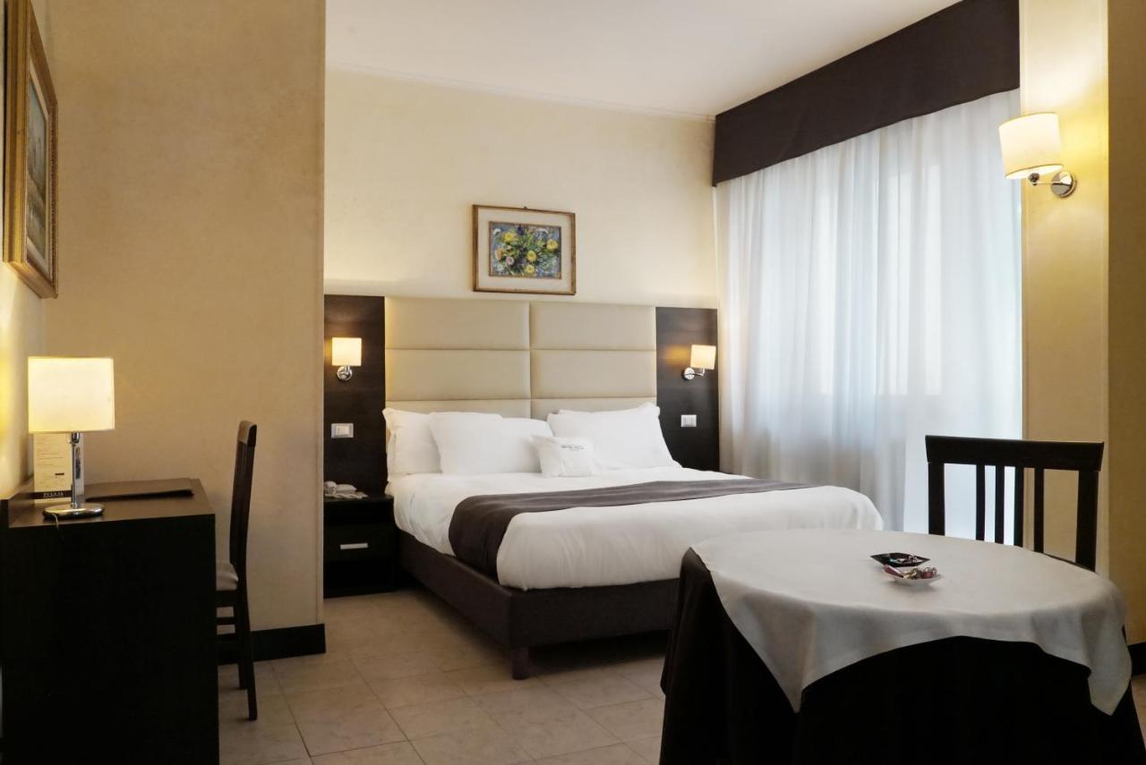 Hotel Villa Bisceglie Zewnętrze zdjęcie