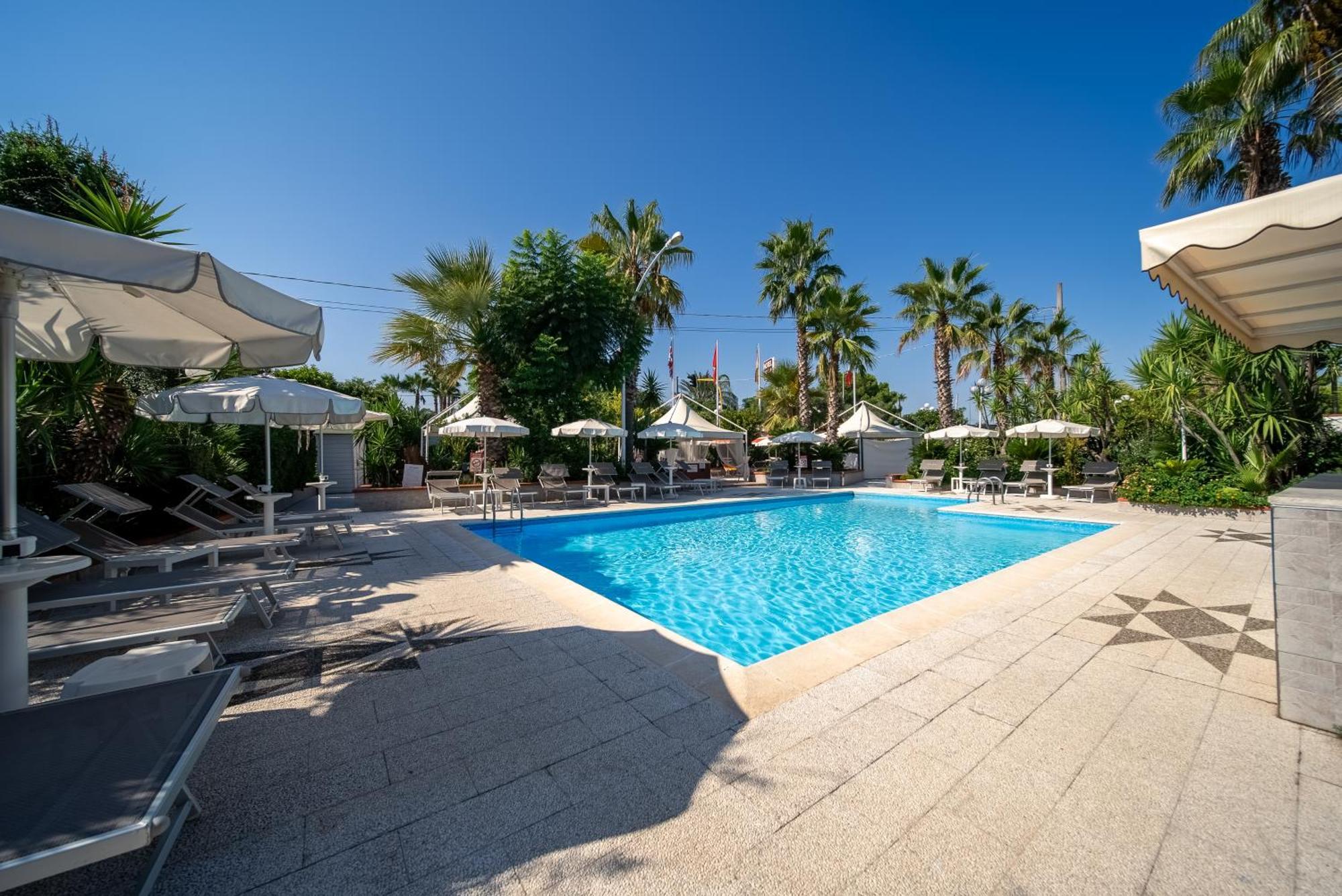 Hotel Villa Bisceglie Zewnętrze zdjęcie